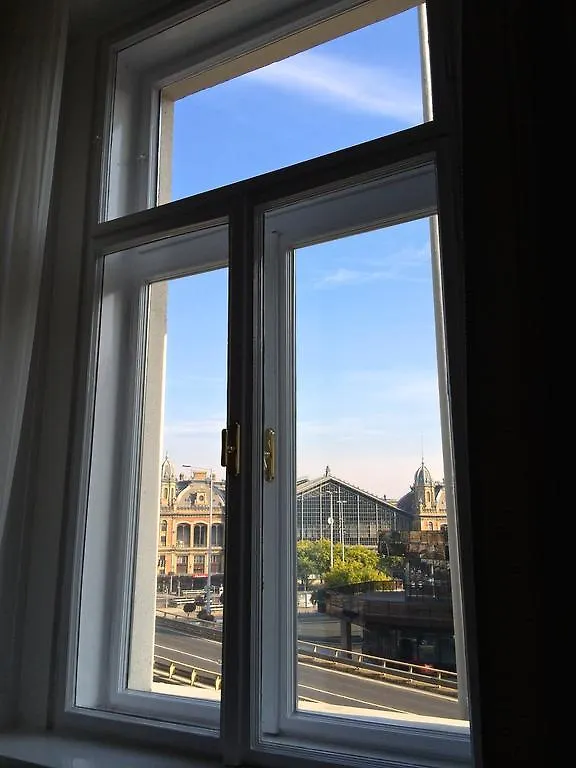 Hello Downtown Apartment - Eiffel Budapest 0*,